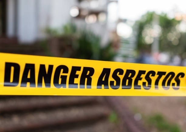 How The Presence of Asbestos in your Old Adelaide Home Puts Everyone at Risk